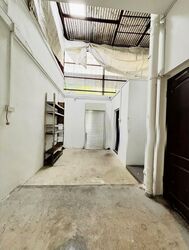 Serangoon Road (D12), Shop House #584046931